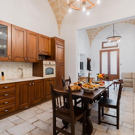 Dimora Tizzi - Boutique Apartment - By Just Houses Srl 阿莱萨诺 外观 照片